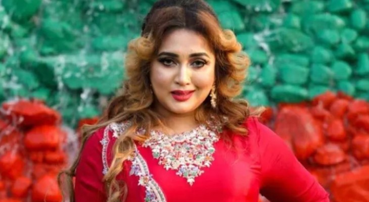 নির্বাচনে হেরে আল্লাহর কাছে বিচার দিলেন নায়িকা পলি